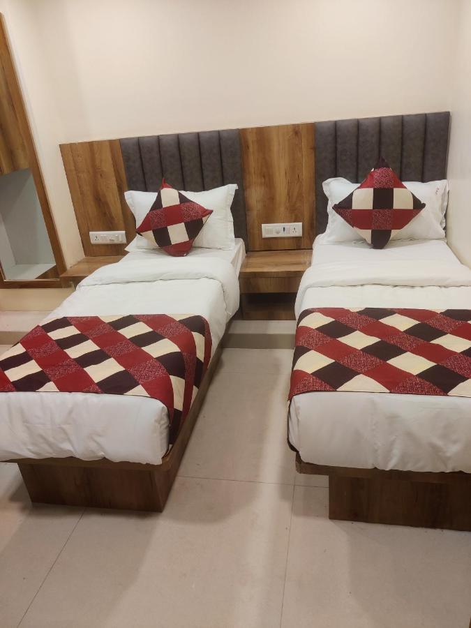 Bkc Corporate Hostel Ac Dormitory 뭄바이 외부 사진