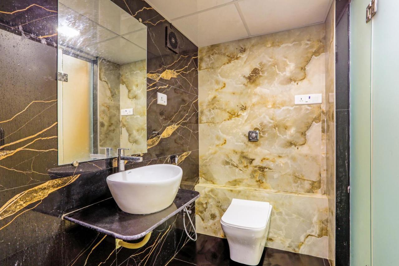 Bkc Corporate Hostel Ac Dormitory 뭄바이 외부 사진